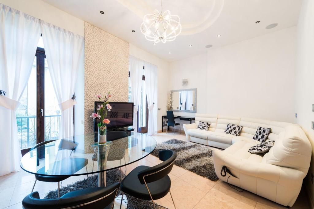 Appartamenti Luxury Arco Pokoj fotografie